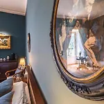 Chateau De Hotel