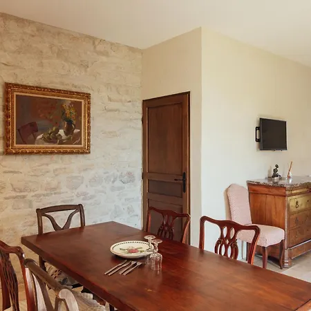 Chateau De Hotell 4*